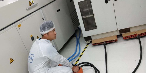 電子廠精密設(shè)備搬遷